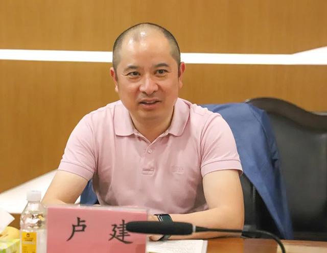 為企業(yè)發(fā)展提供優(yōu)質(zhì)服務，是協(xié)會的頭等大事