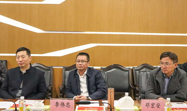 肇慶市、四會市領(lǐng)導(dǎo)與華昌領(lǐng)導(dǎo)共話交流