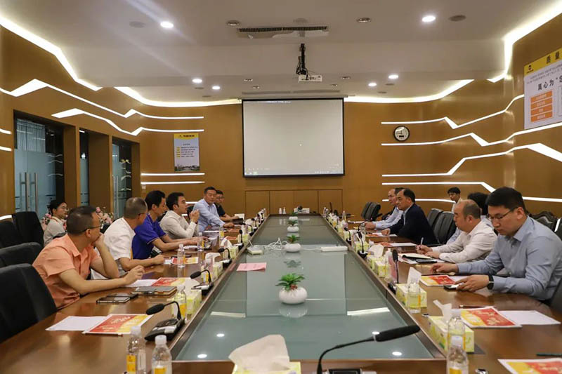 洛陽(yáng)市人大副主任,新安縣委書記宗國(guó)明一行蒞臨華昌集團(tuán)調(diào)研考察